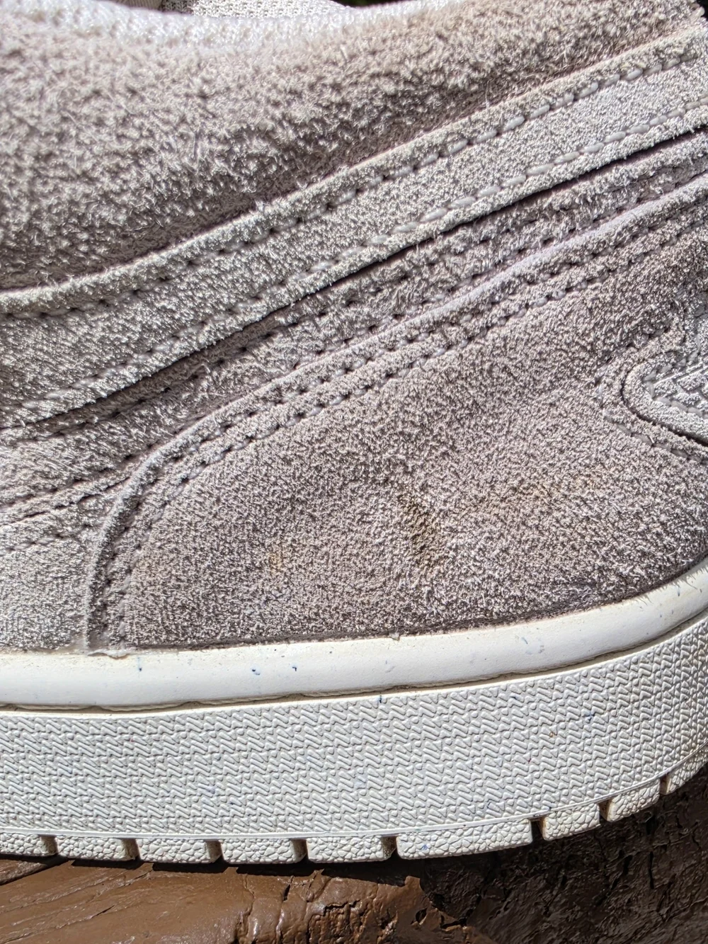 Air Jordan 1 Low SE Craft ,Men’s In Pale Ivory